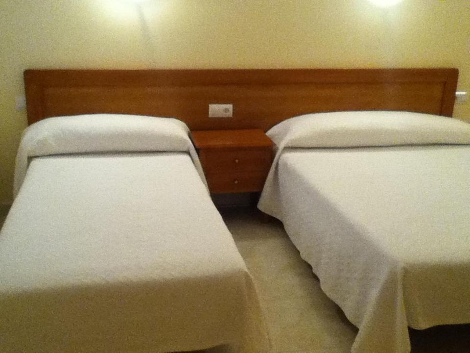 Hotel Restaurante Los Tulipanes San Salvador de Poio エクステリア 写真